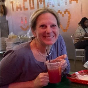 Meet your Posher, Pam